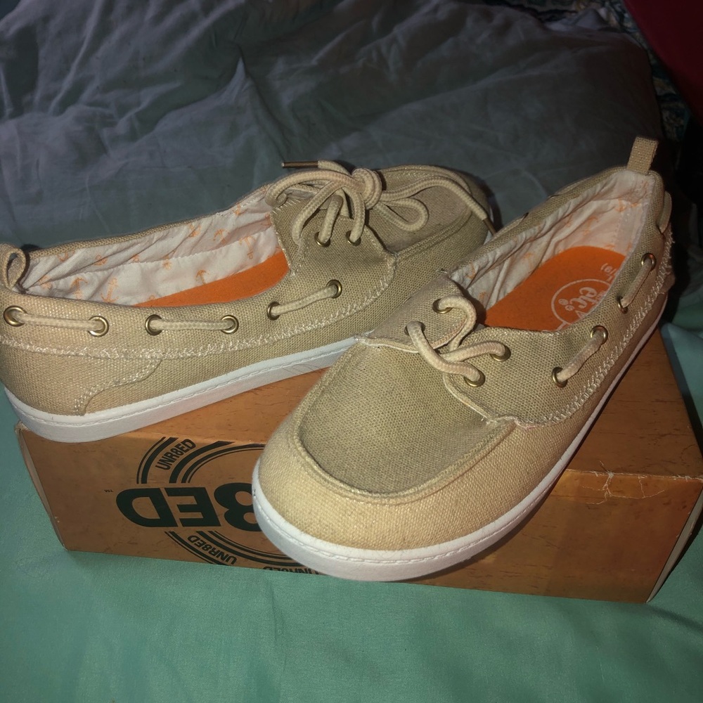 Woman’s shoes